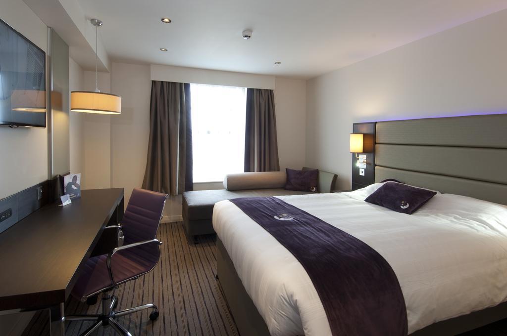 Premier Inn Aberdeen Airport - Dyce Δωμάτιο φωτογραφία